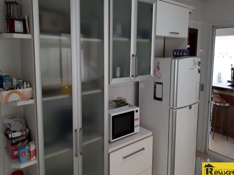 Casa de Condomínio com 4 quartos à venda, 350m² — foto 10 de 41