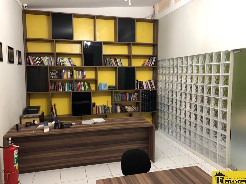 Casa com 3 quartos à venda, 318m² — foto 11 de 12