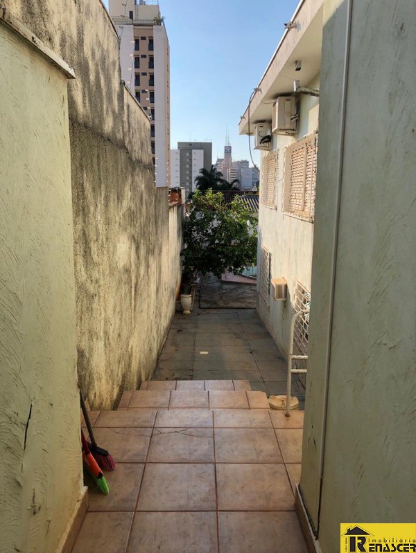 Casa com 3 quartos à venda, 318m² — foto 12 de 12