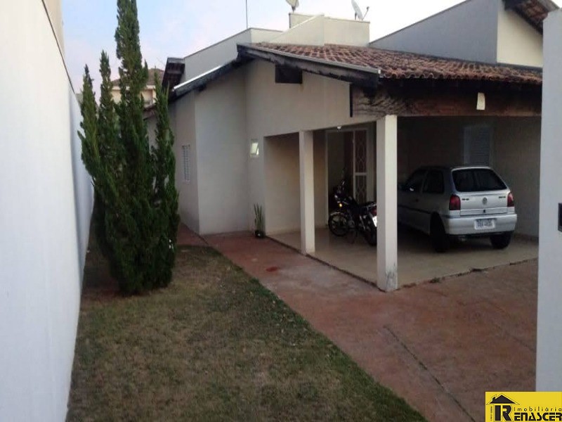 Casa com 3 quartos à venda, 650m² — foto 2 de 18