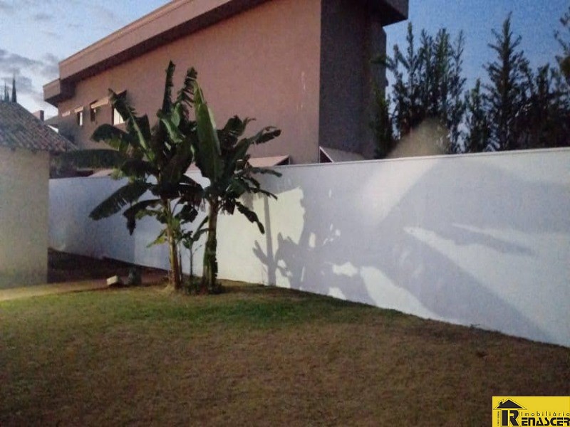 Casa com 3 quartos à venda, 650m² — foto 15 de 18