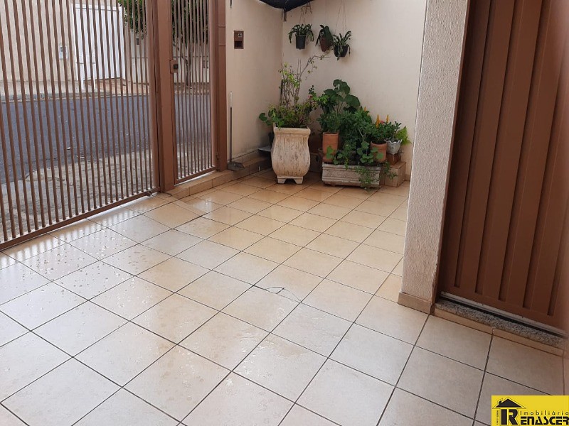 Casa com 2 quartos à venda — foto 2 de 12