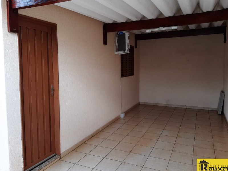 Casa com 2 quartos à venda — foto 3 de 12