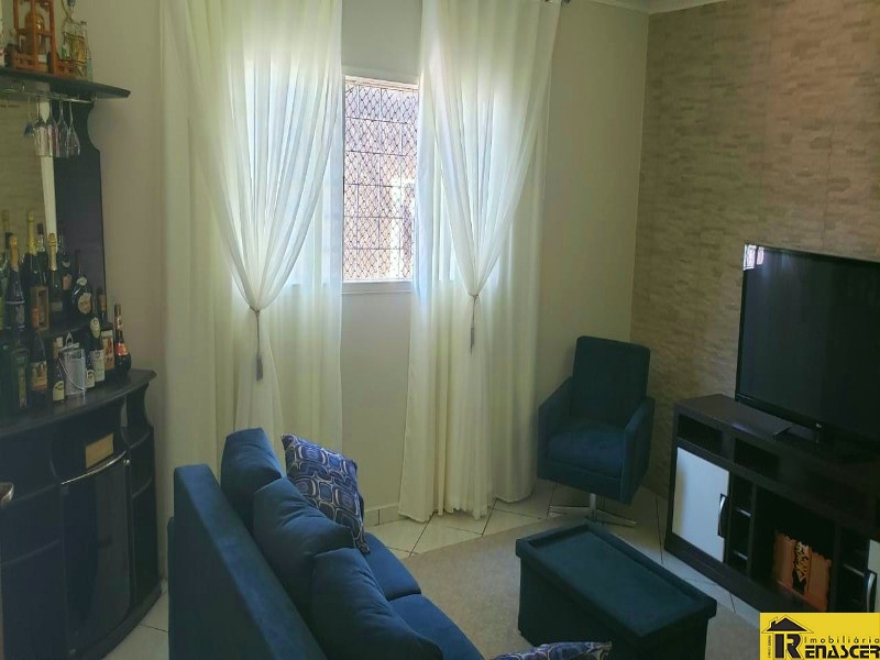Casa com 3 quartos à venda — foto 3 de 26