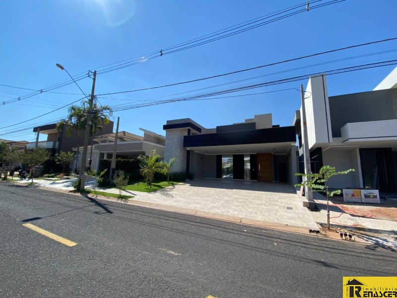 Casa de Condomínio com 4 quartos à venda — foto 1 de 20