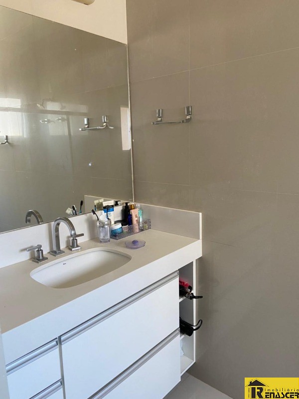 Casa de Condomínio com 3 quartos à venda, 300m² — foto 13 de 25