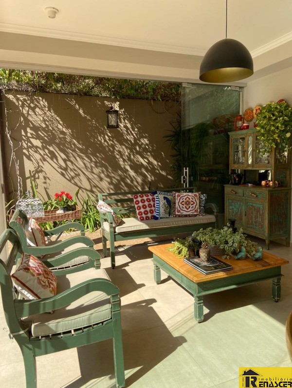 Casa de Condomínio com 3 quartos à venda, 300m² — foto 21 de 25