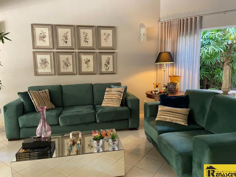 Casa de Condomínio com 3 quartos à venda, 300m² — foto 3 de 25