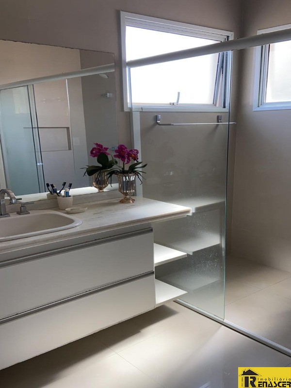 Casa de Condomínio com 3 quartos à venda, 300m² — foto 14 de 25