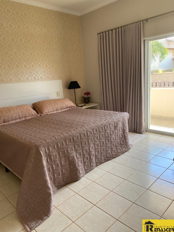 Casa de Condomínio com 3 quartos à venda, 300m² — foto 11 de 25