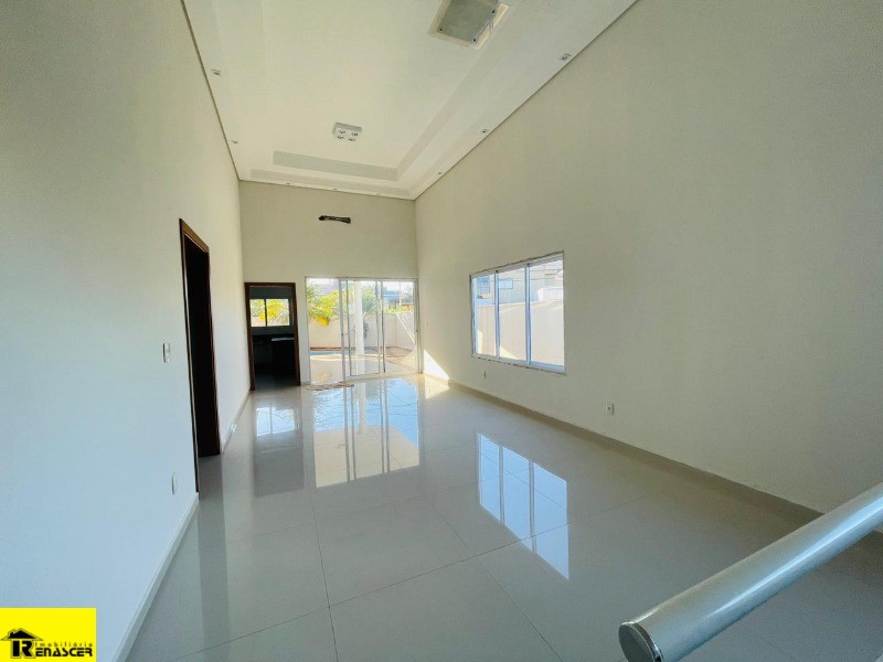 Casa de Condomínio com 3 quartos à venda, 261m² — foto 2 de 14