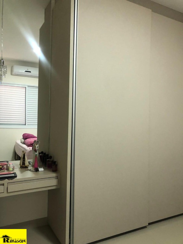 Casa de Condomínio com 3 quartos à venda, 210m² — foto 21 de 26