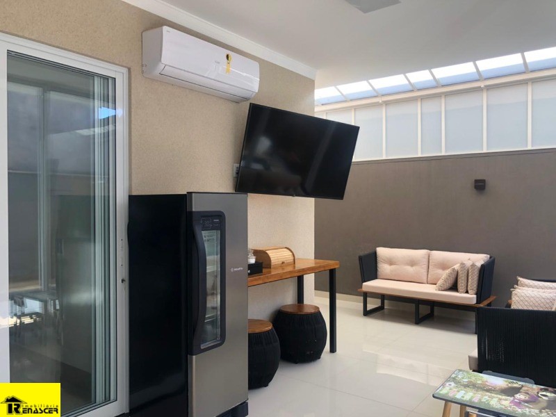 Casa de Condomínio com 3 quartos à venda, 210m² — foto 22 de 26