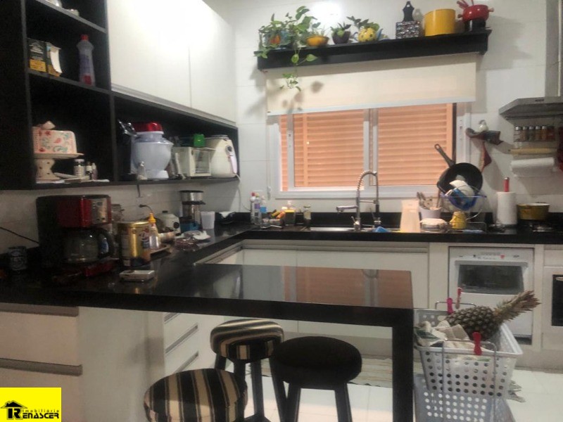 Casa de Condomínio com 3 quartos à venda, 255m² — foto 7 de 18