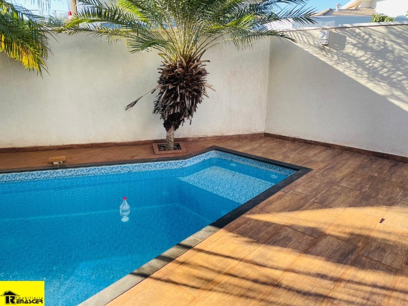 Casa de Condomínio com 3 quartos à venda, 261m² — foto 1 de 14