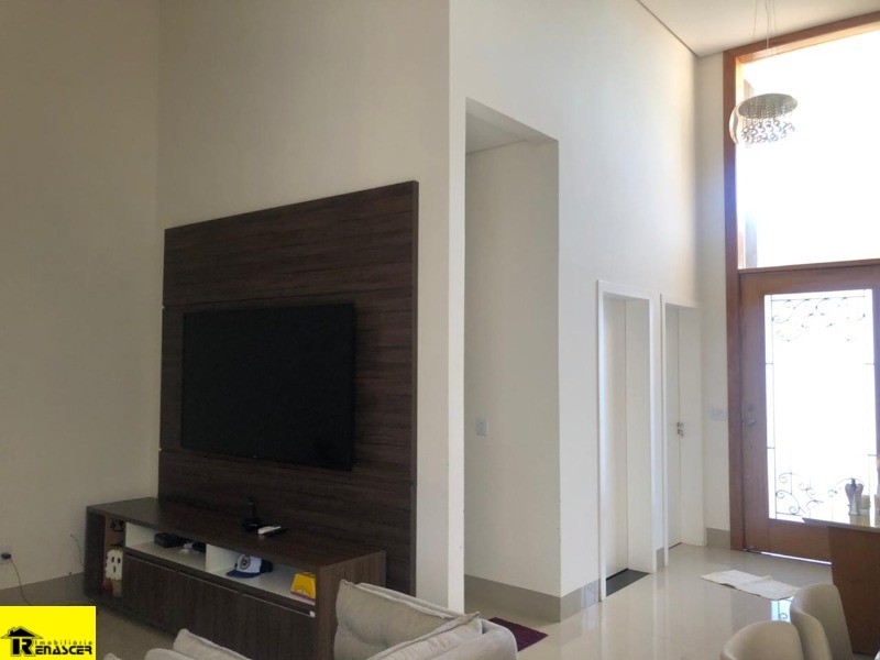 Casa de Condomínio com 3 quartos à venda, 210m² — foto 4 de 26