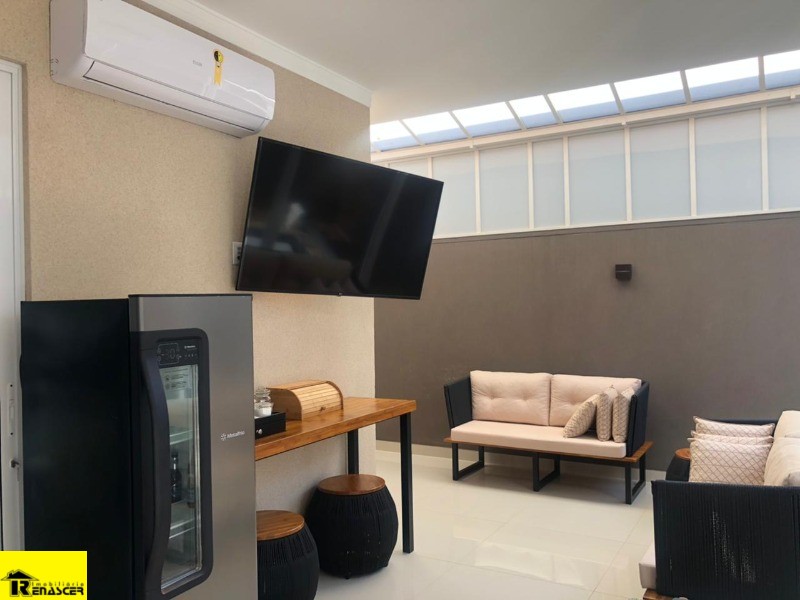 Casa de Condomínio com 3 quartos à venda, 210m² — foto 23 de 26