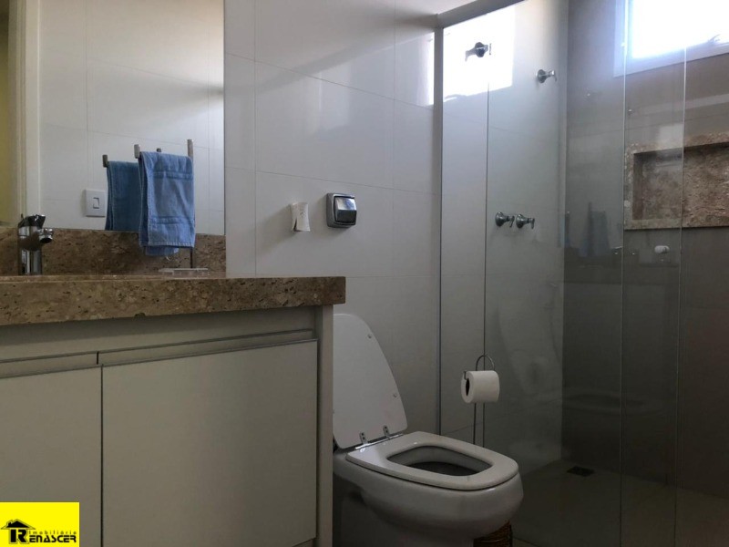 Casa de Condomínio com 3 quartos à venda, 210m² — foto 15 de 26