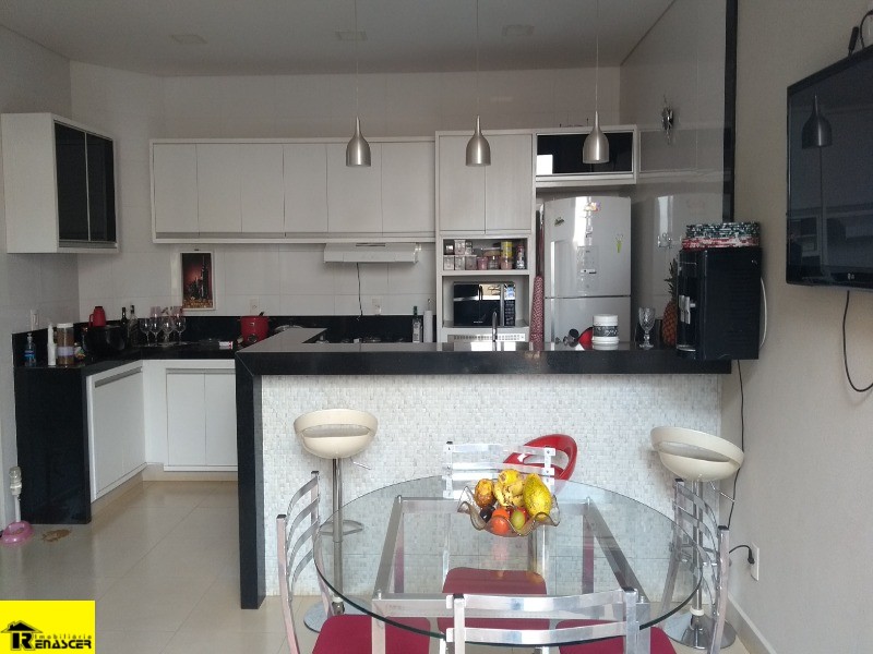 Casa de Condomínio com 4 quartos à venda, 280m² — foto 17 de 27