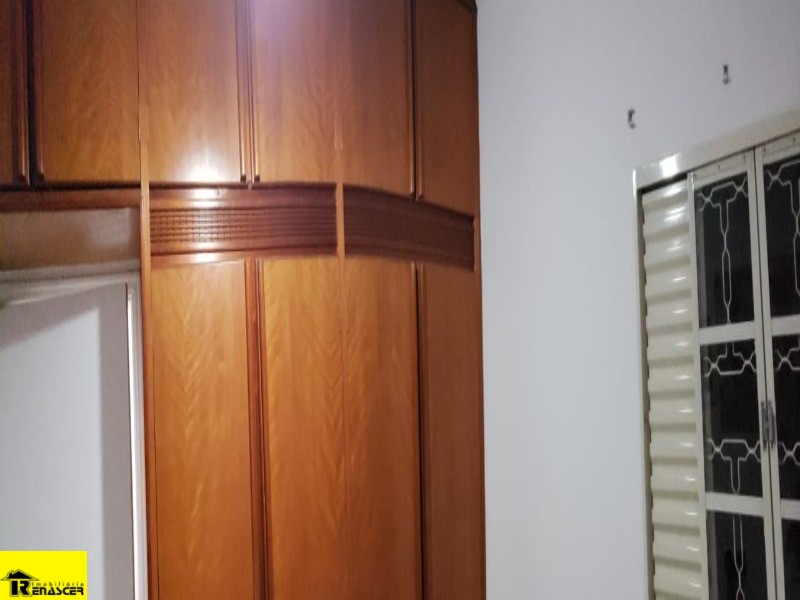 Casa com 3 quartos à venda, 220m² — foto 13 de 24