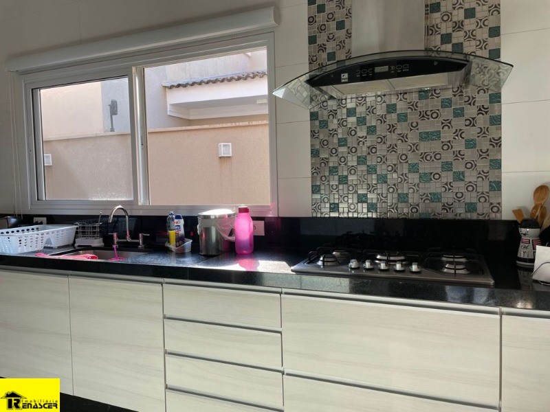Casa de Condomínio com 4 quartos à venda e aluguel, 283m² — foto 8 de 25
