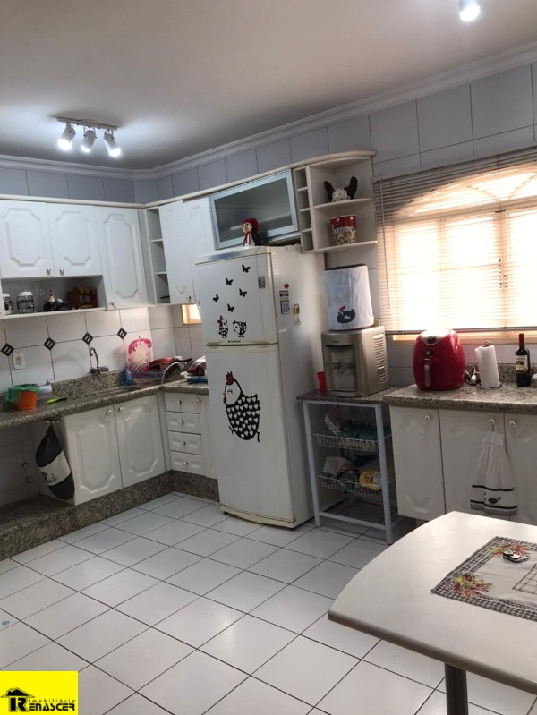 Apartamento com 3 quartos à venda, 144m² — foto 11 de 37