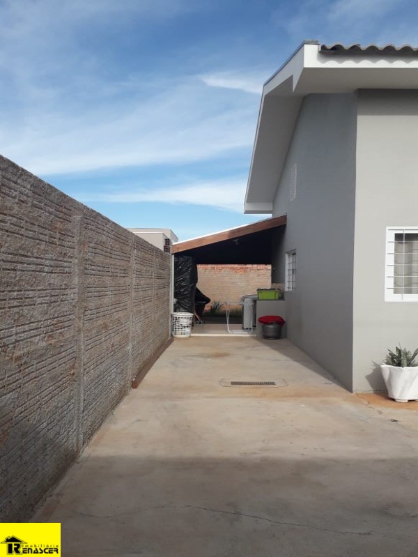 Casa com 2 quartos à venda, 100m² — foto 3 de 15