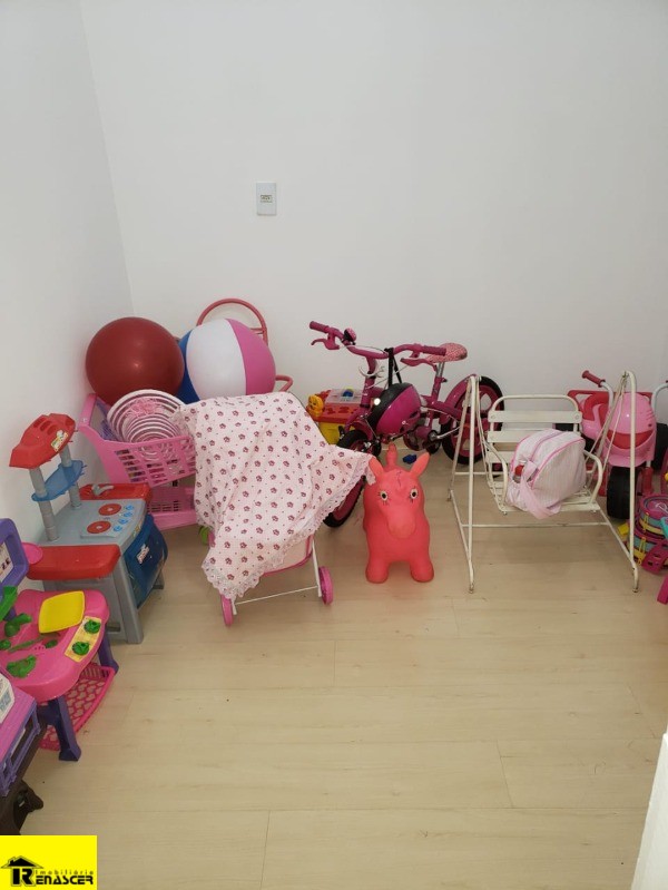 Casa com 3 quartos à venda, 220m² — foto 9 de 24