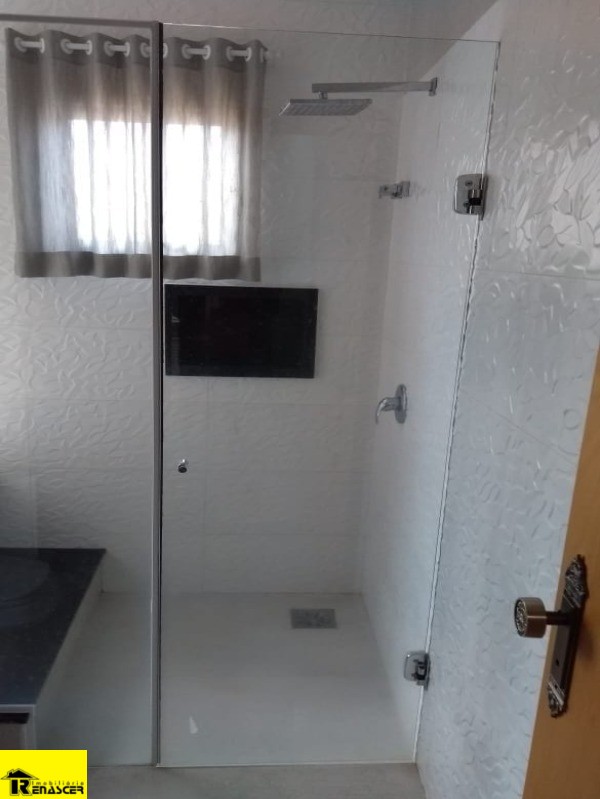 Casa de Condomínio com 3 quartos à venda, 240m² — foto 15 de 21