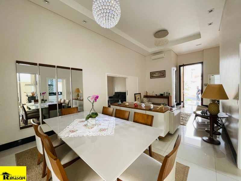Casa de Condomínio com 4 quartos à venda e aluguel, 283m² — foto 3 de 25