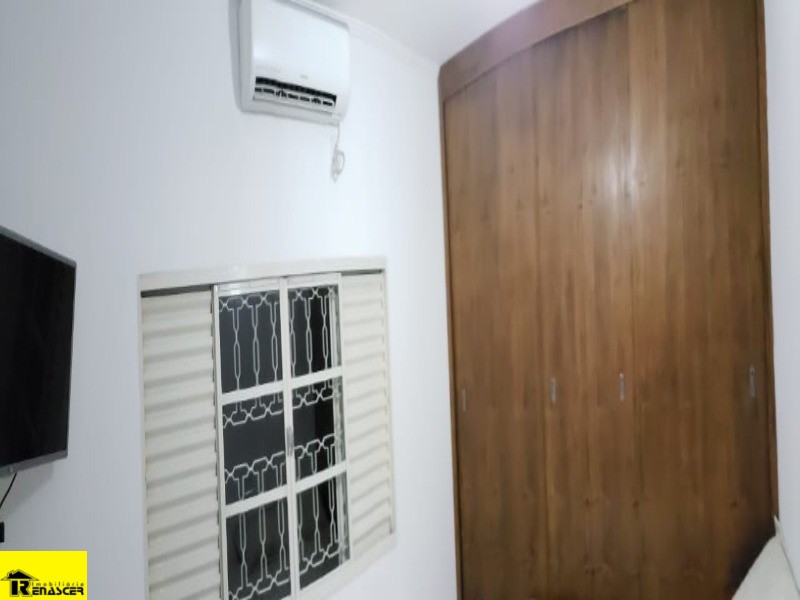 Casa com 3 quartos à venda, 220m² — foto 16 de 24