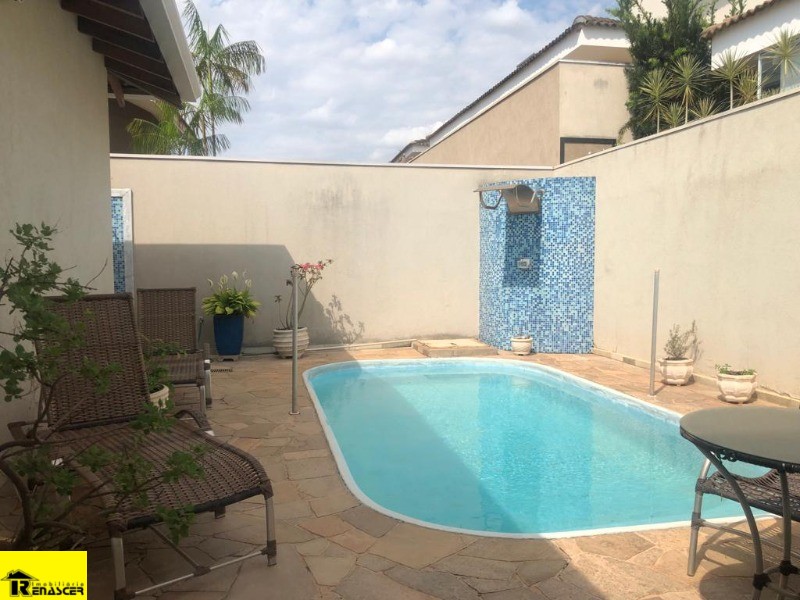 Casa de Condomínio com 3 quartos à venda, 280m² — foto 1 de 27