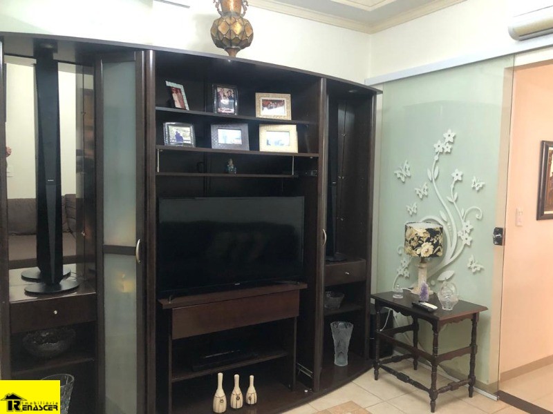 Casa de Condomínio com 3 quartos à venda, 280m² — foto 2 de 27