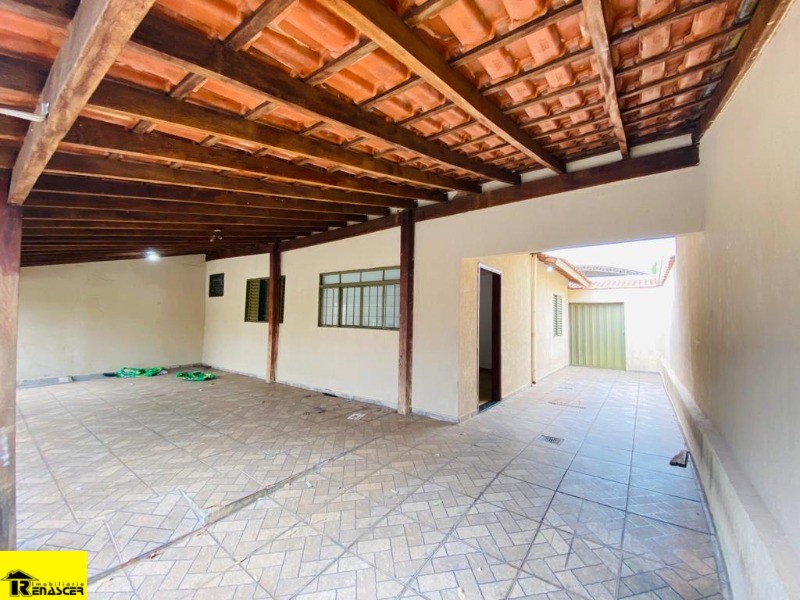 Casa com 3 quartos à venda, 160m² — foto 3 de 15
