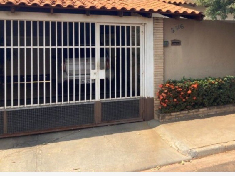 Casa com 3 quartos à venda, 145m² — foto 2 de 24