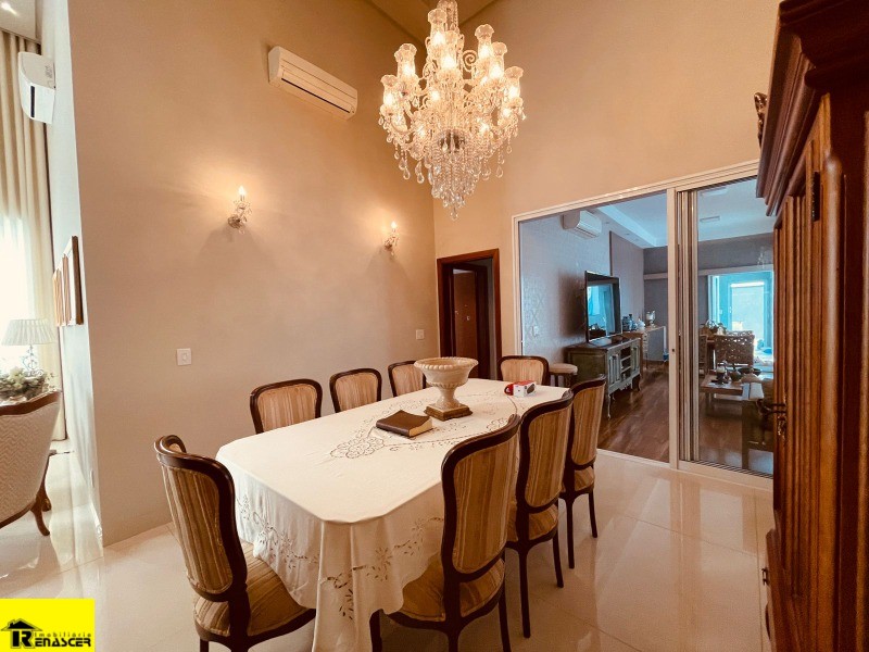 Casa de Condomínio com 3 quartos à venda, 270m² — foto 7 de 35