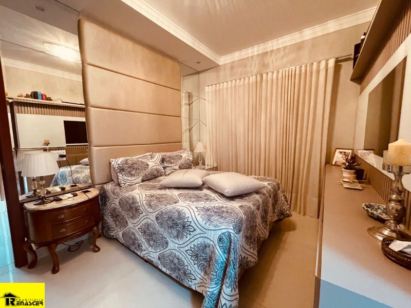 Casa de Condomínio com 3 quartos à venda, 270m² — foto 19 de 35