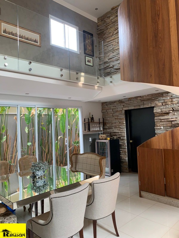 Casa de Condomínio com 3 quartos à venda e aluguel, 360m² — foto 1 de 16