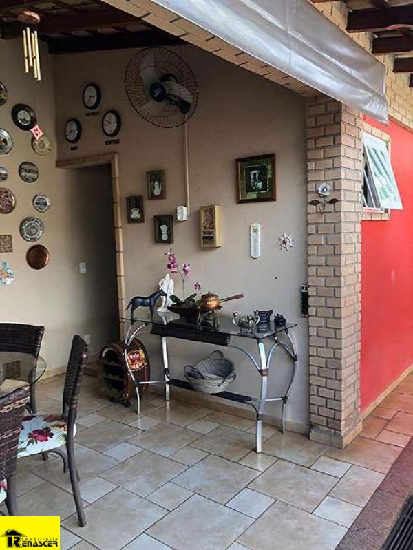 Casa com 3 quartos à venda — foto 10 de 19