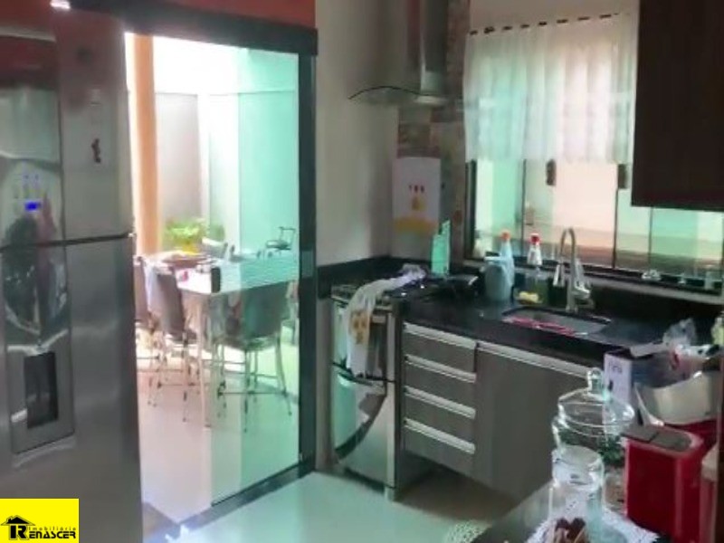 Casa de Condomínio com 3 quartos à venda, 150m² — foto 10 de 27