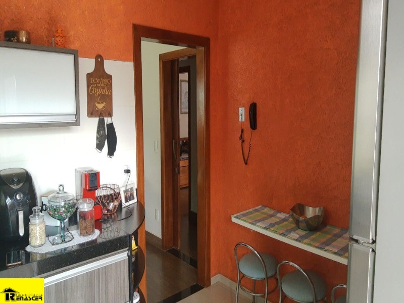 Casa de Condomínio com 3 quartos à venda, 150m² — foto 11 de 27