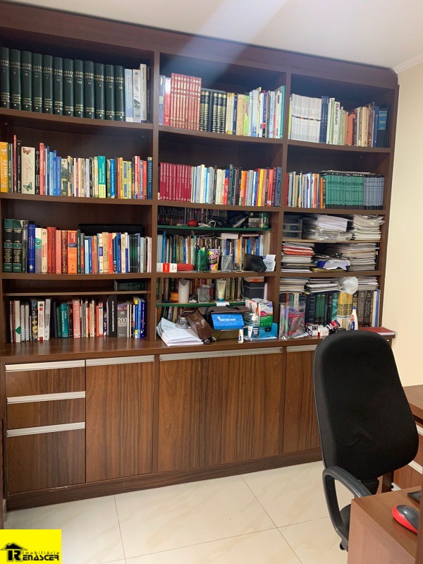 Casa com 3 quartos à venda, 250m² — foto 9 de 13