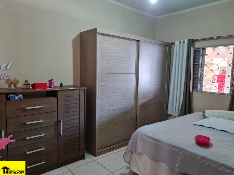 Casa com 3 quartos à venda, 220m² — foto 6 de 6
