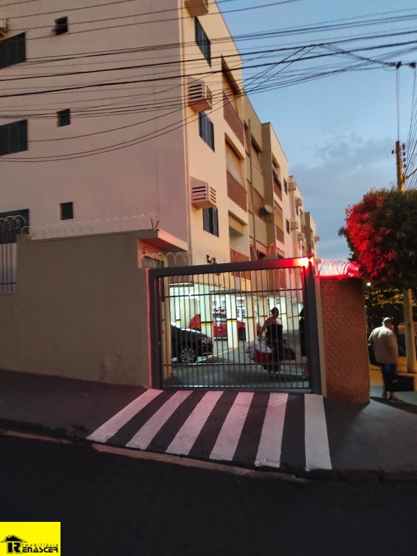 Apartamento com 2 quartos à venda, 68m² — foto 2 de 11