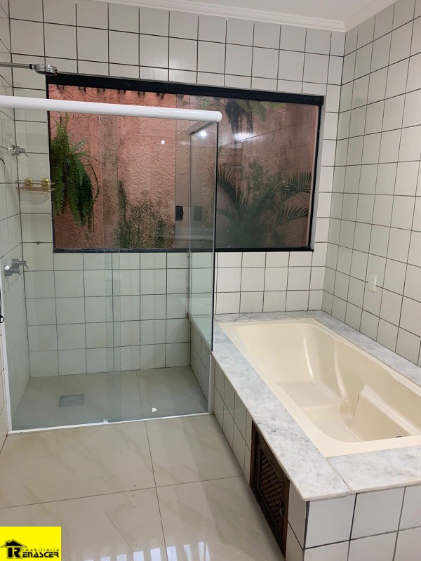 Casa com 3 quartos à venda, 250m² — foto 11 de 13