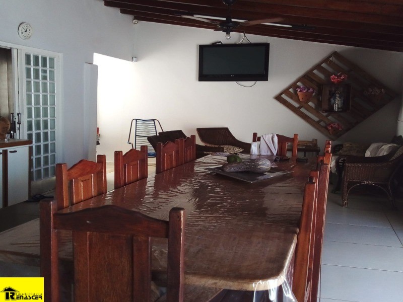 Casa com 2 quartos à venda, 140m² — foto 1 de 10