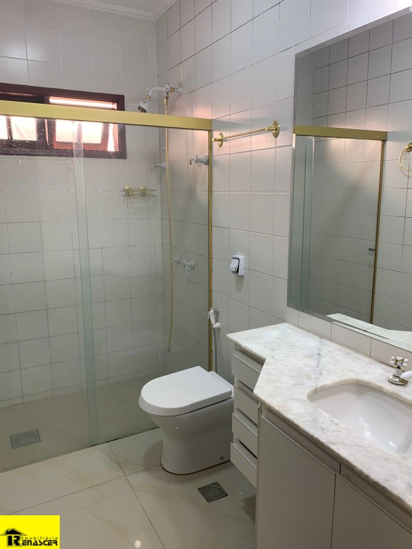 Casa com 3 quartos à venda, 250m² — foto 13 de 13