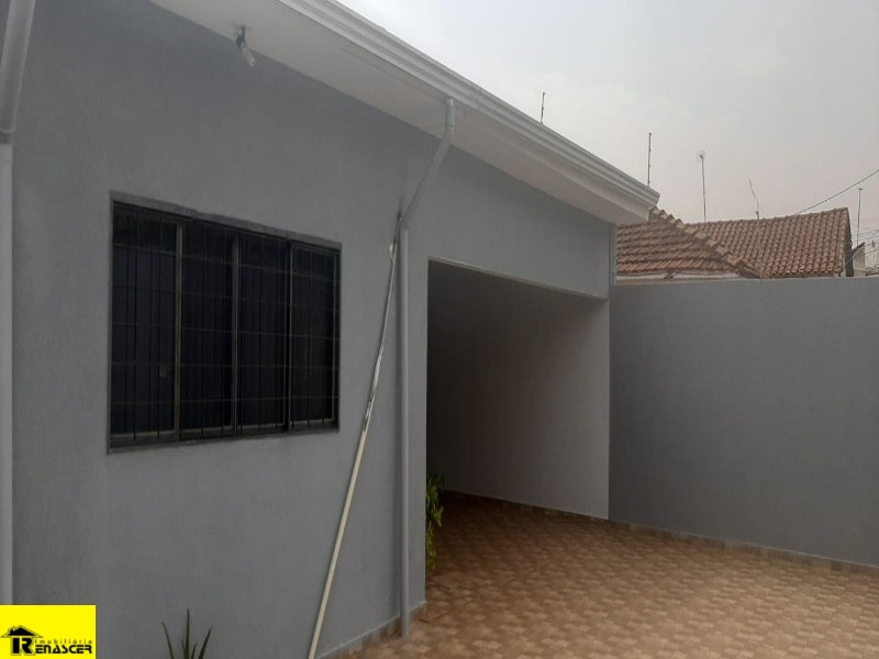 Casa com 3 quartos à venda, 150m² — foto 2 de 12