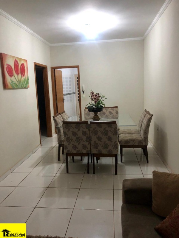 Casa com 2 quartos à venda, 175m² — foto 2 de 12