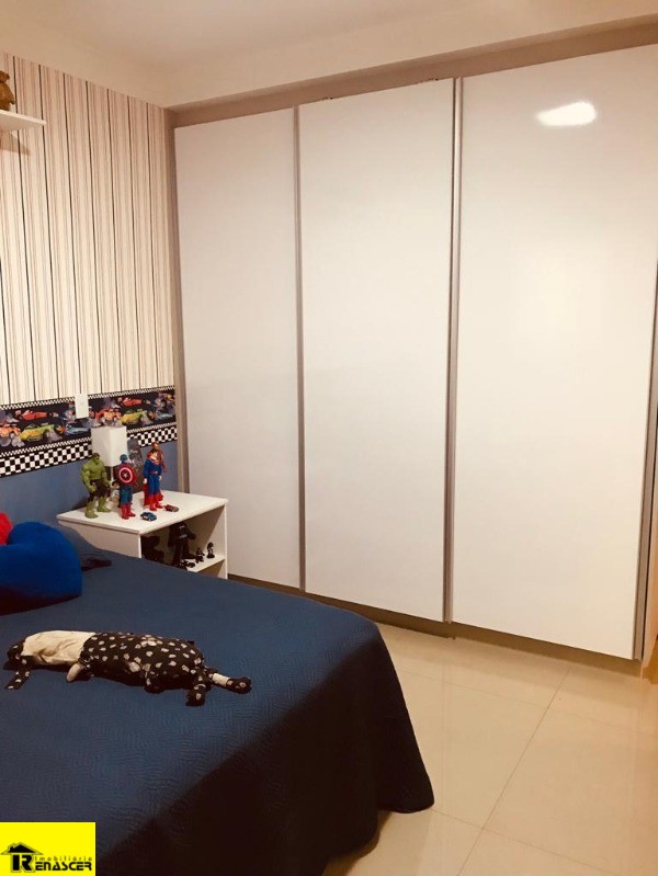 Casa de Condomínio com 3 quartos à venda, 225m² — foto 17 de 19